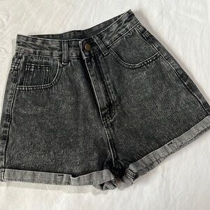 SHEIN - XS - Jean Shorts